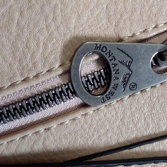 Montana West vegan leather beige started crossbody shoulder bag. - Picture 10 of 14